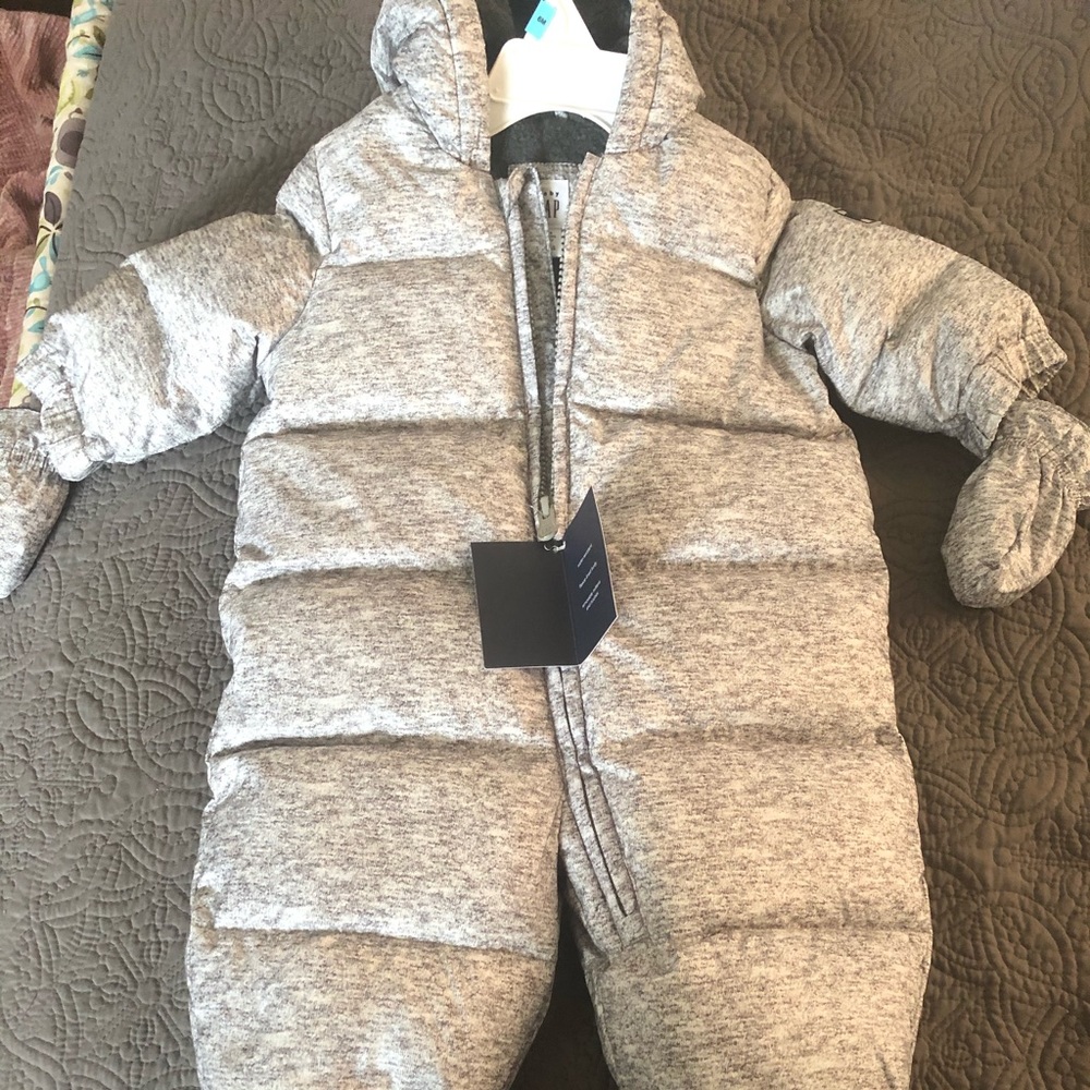 Baby Gap Snowsuit! (0-6 months)